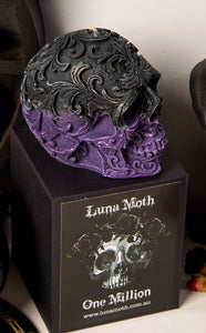 Oriental Myrrh & Musk Filigree Skull Candle