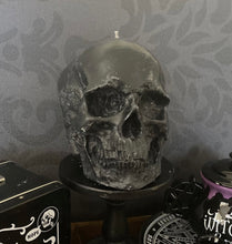 Load image into Gallery viewer, Aronia Berry &amp; Hempseed Giant Anatomical Skull Candle