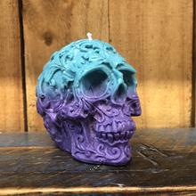 Load image into Gallery viewer, Blue Sage &amp; Seasalt Filigree Skull Candle