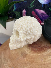 Load image into Gallery viewer, Amethyst Lost Souls Skull Candle