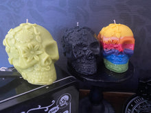 Load image into Gallery viewer, Aronia Berry &amp; Hempseed Day of Dead Skull Candle