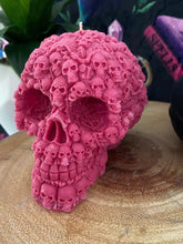 Load image into Gallery viewer, Bubblegum Lost Souls Skull Candle