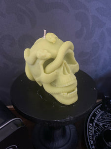 Aronia Berry & Hempseed Medusa Snake Skull Candle