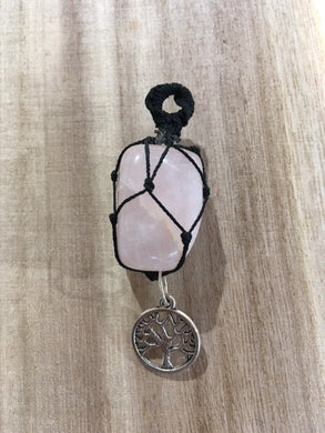 Macrame Gemstone Pendant: Rose Quartz